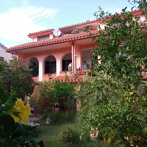 2* Bed & Breakfast Corrias