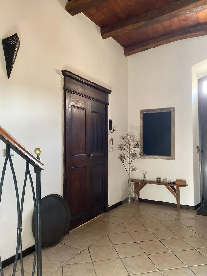 Is Scabas Guestrooms Solarussa 0*,