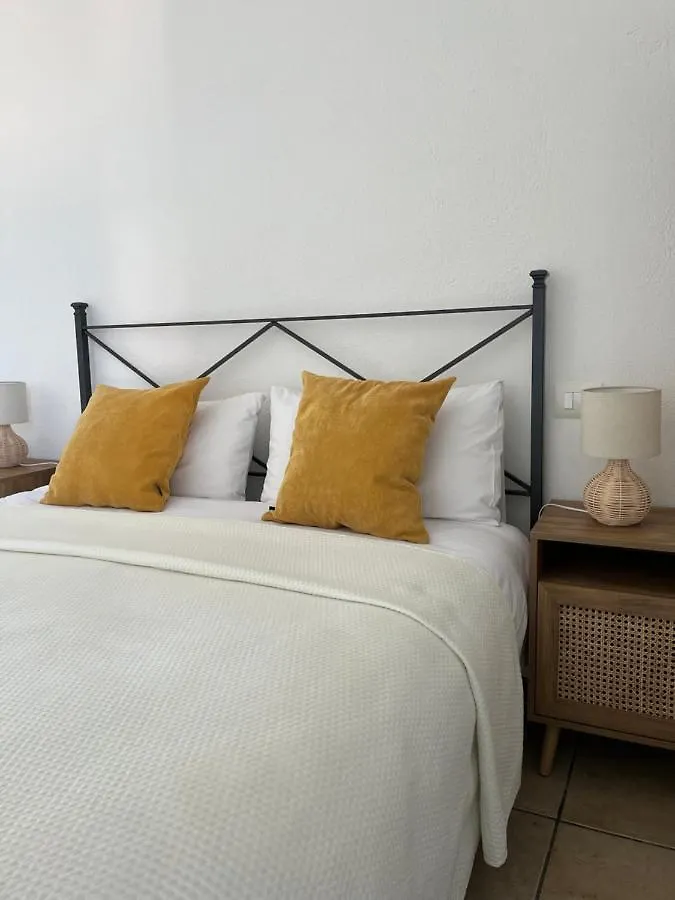 Affittacamere Is Scabas Guestrooms Solarussa Italia